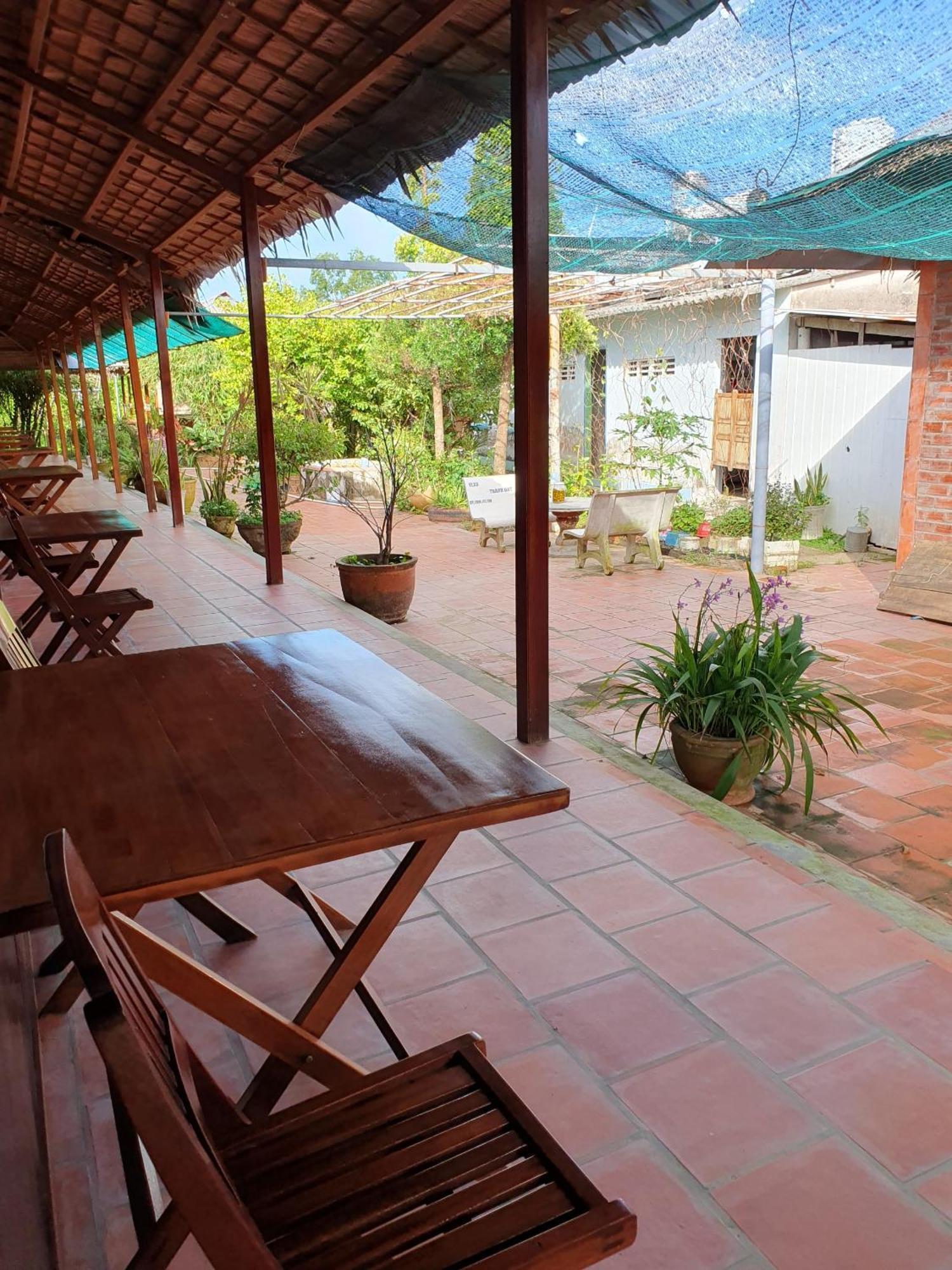 Bed & Breakfast Ba Linh 2*